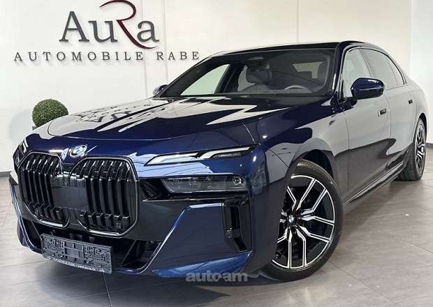 BMW i7