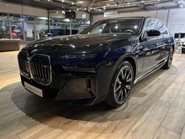 BMW i7  2024 