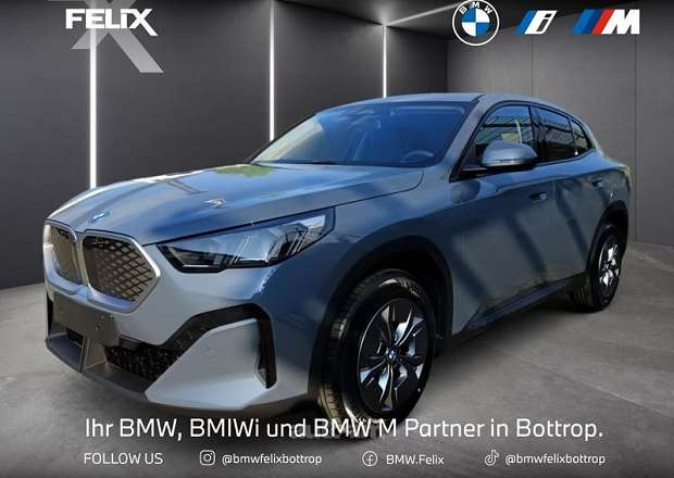 BMW IX2