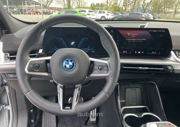 BMW IX2