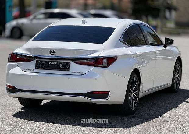 Lexus ES 250