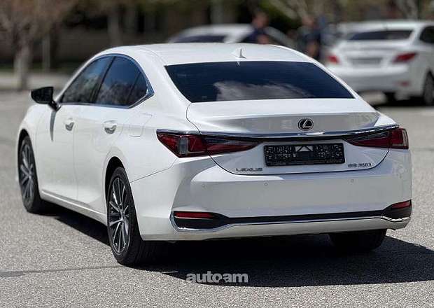 Lexus ES 250