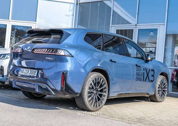 BMW iX3