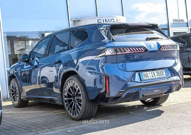 BMW iX3