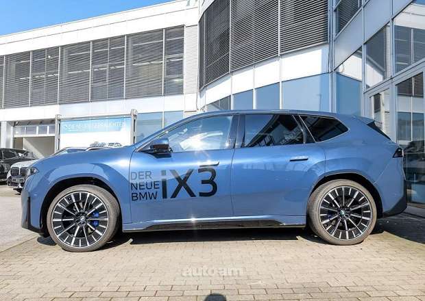 BMW iX3