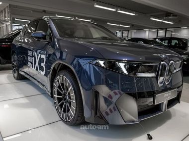 BMW iX3  2026 