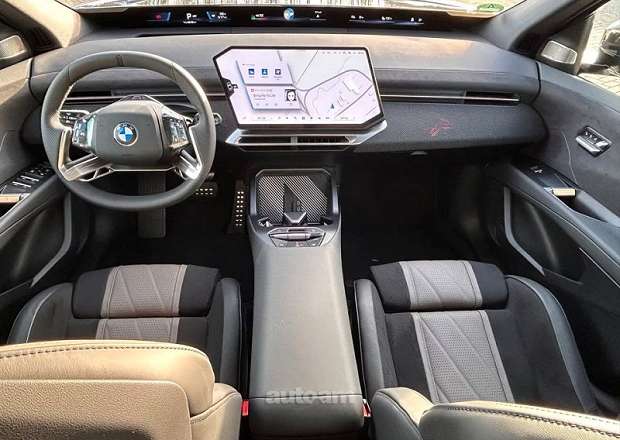 BMW iX3