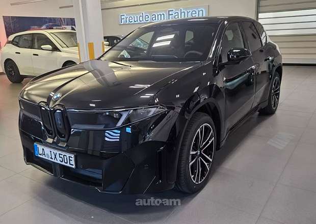 BMW iX3