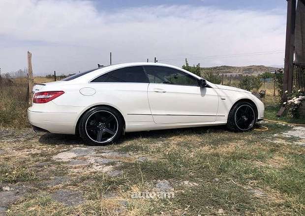 Mercedes-Benz E 350 2010 — լուսանկար 3