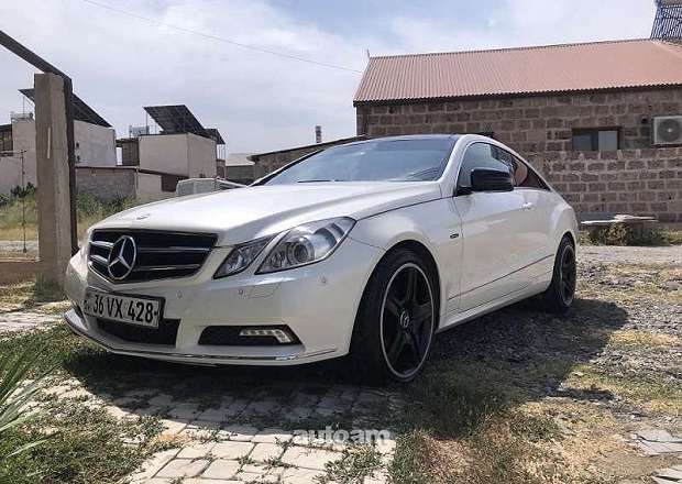 Mercedes-Benz E 350 2010 — լուսանկար 1