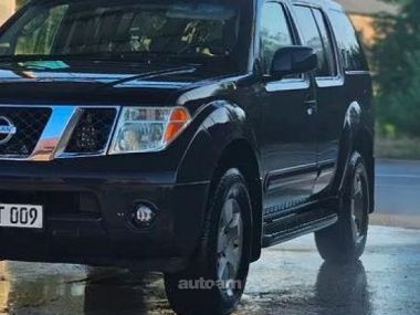 Nissan Pathfinder  2005 