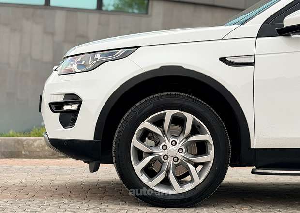 Land Rover Discovery 2015 — фото 15