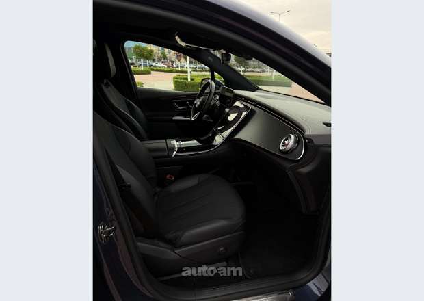 Mercedes-Benz EQE SUV