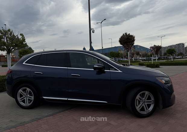 Mercedes-Benz EQE SUV