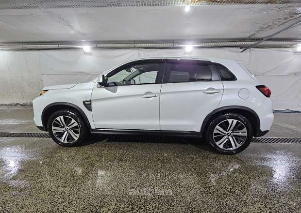 Mitsubishi Օutlander Sport