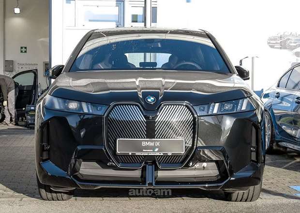 BMW iX