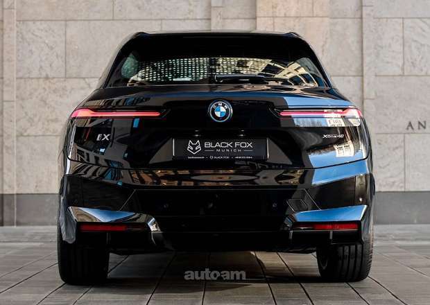 BMW iX