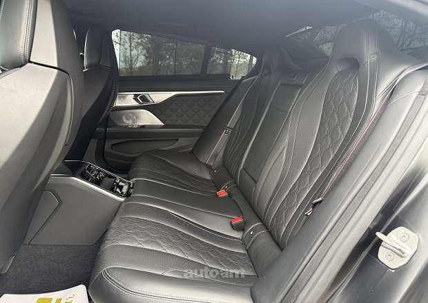 BMW M8