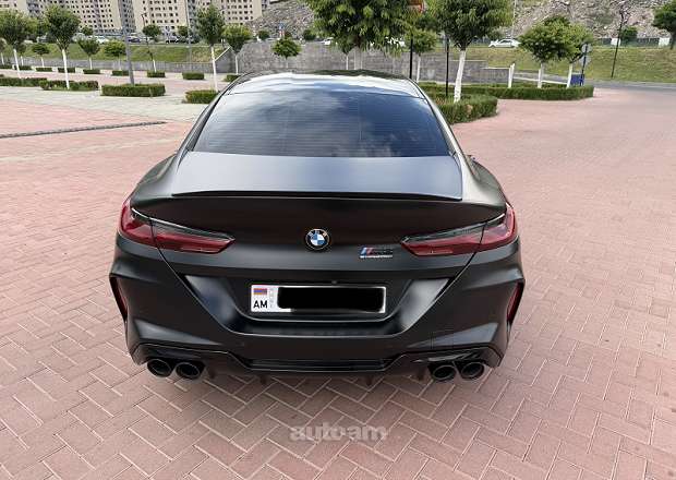 BMW M8