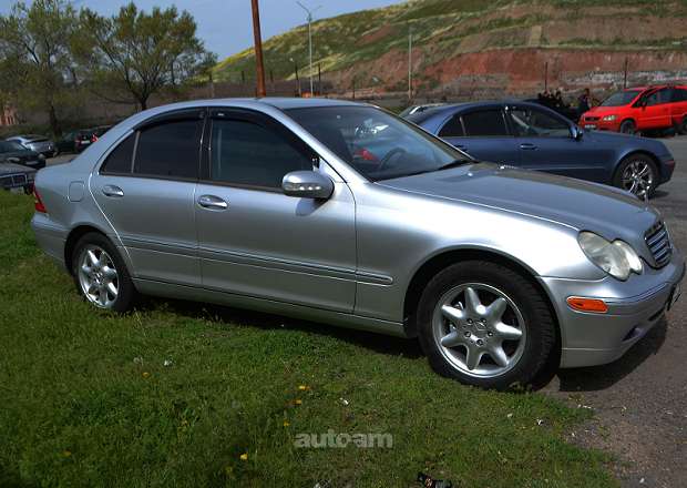 Mercedes-Benz C 240 2003 — լուսանկար 5