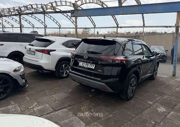 Nissan Rogue