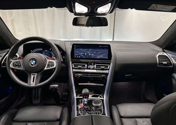 BMW M8