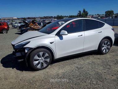 Tesla Model Y  2024 