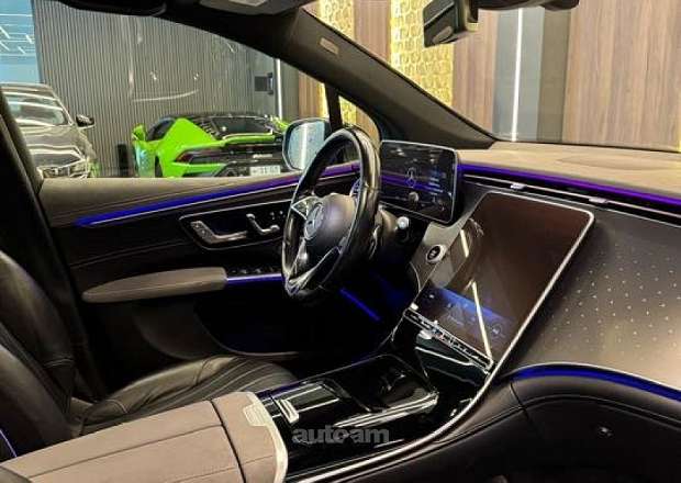 Mercedes-Benz EQS SUV