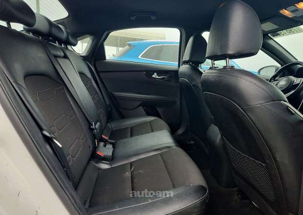 Kia Forte 2021 — фото 10