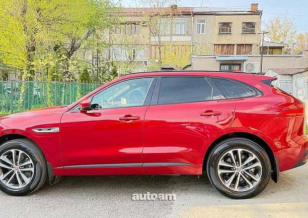 Jaguar F-Pace