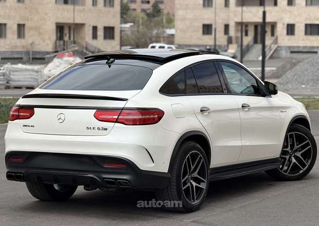 Mercedes-Benz GLE 400