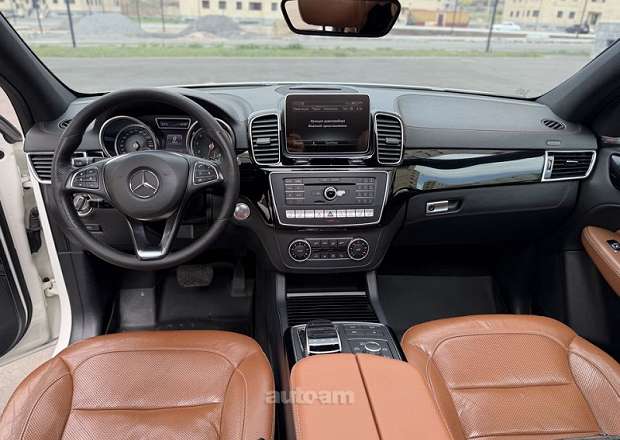 Mercedes-Benz GLE 400