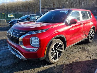 Mitsubishi Outlander  2024 