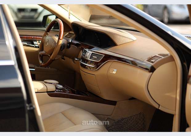 Mercedes-Benz S 550