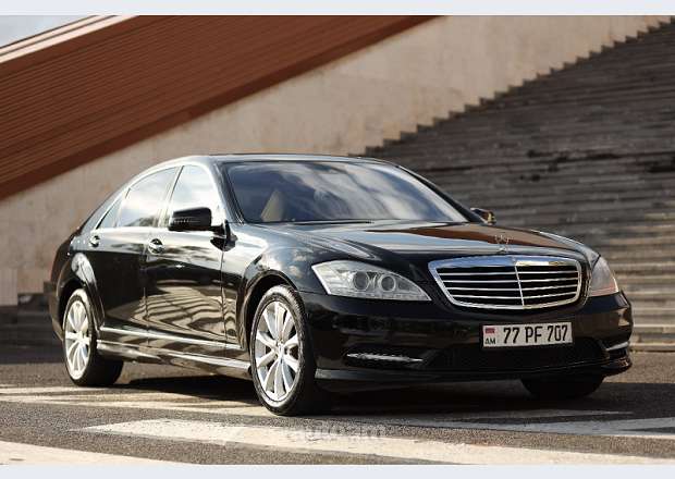 Mercedes-Benz S 550
