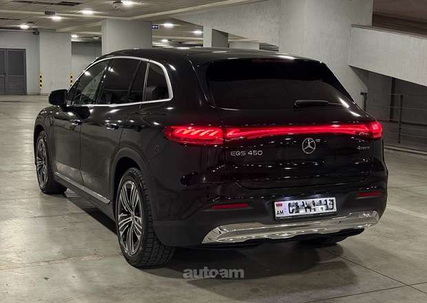 Mercedes-Benz EQS SUV