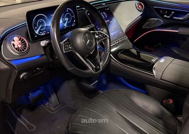 Mercedes-Benz EQS SUV