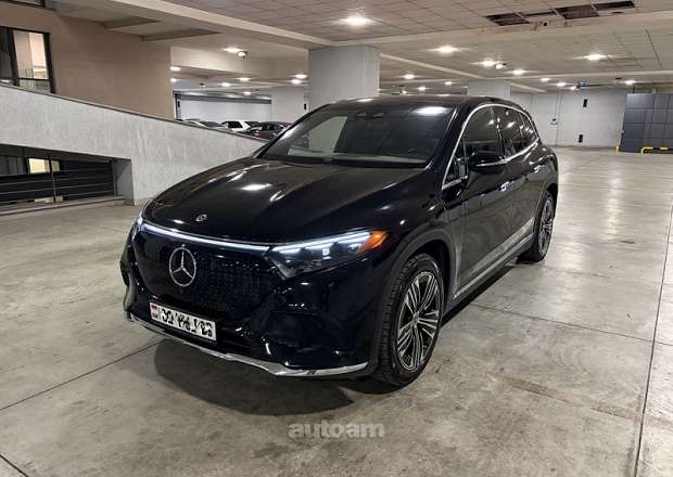Mercedes-Benz EQS SUV