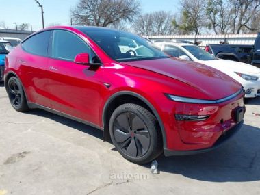 Tesla Model Y  2026 