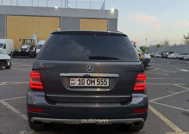 Mercedes-Benz ML 350