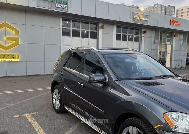 Mercedes-Benz ML 350