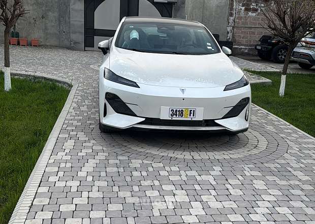 Changan Deepal SL03