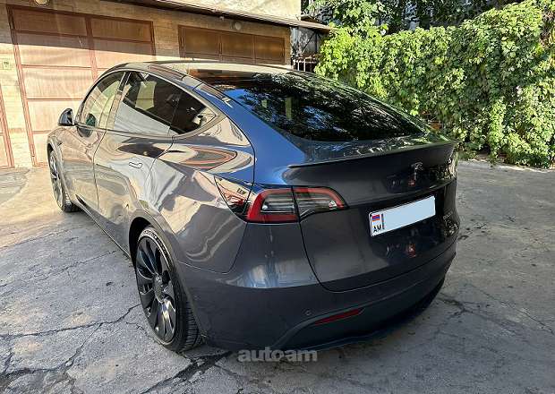 Tesla Model Y 2022 — լուսանկար 3