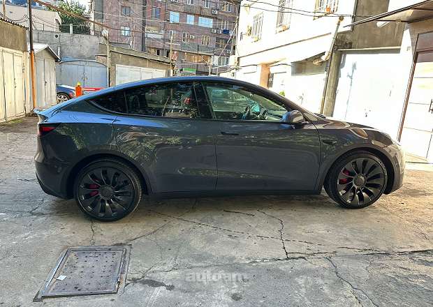 Tesla Model Y 2022 — լուսանկար 5