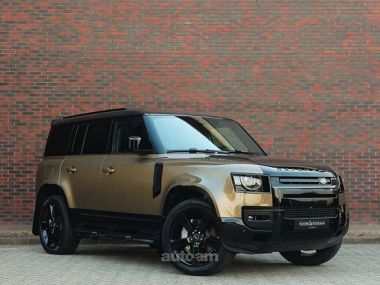 Land Rover Defender  2024 