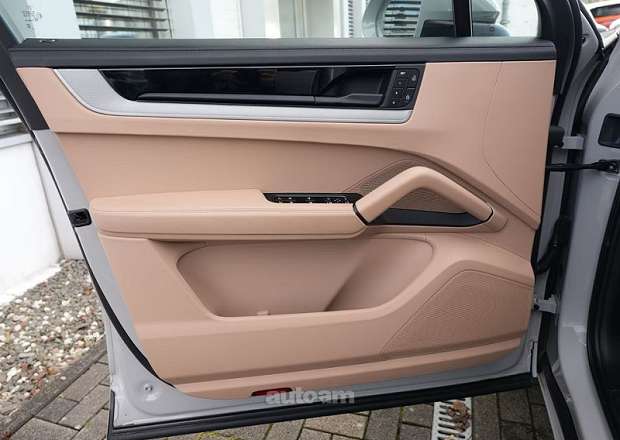 Porsche Cayenne Coupe