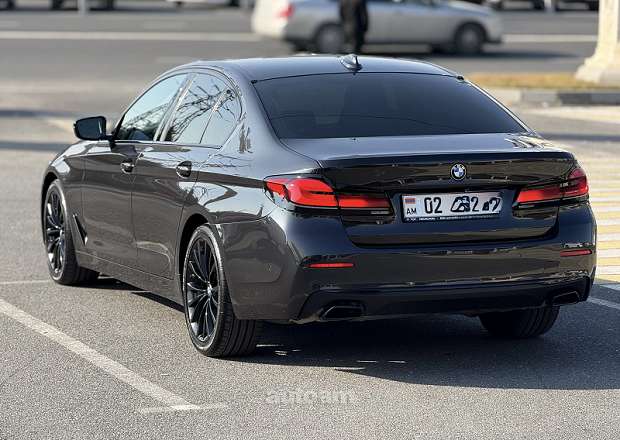 BMW 530