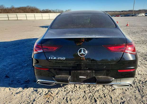 Mercedes-Benz CLA 250