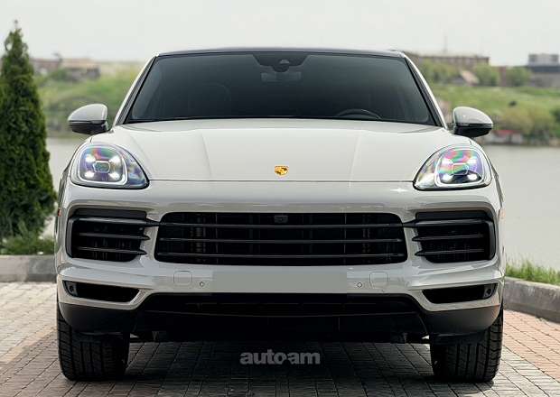 Porsche Cayenne Coupe