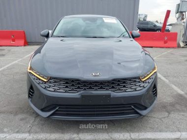 Kia K5  2021 